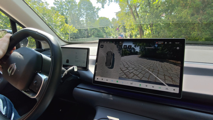 Der C10 hat eine gute Kamerabestückung, was eine 3D-Ansicht ermöglicht. (Bild: Martin Wolf/Golem.de)